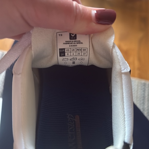 Veja V-10 - Picture 4 of 4